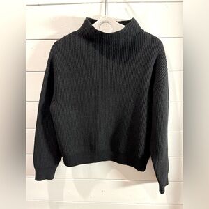 🖤 Black Merino Wool Blend Sweater – Estimated Size M/L